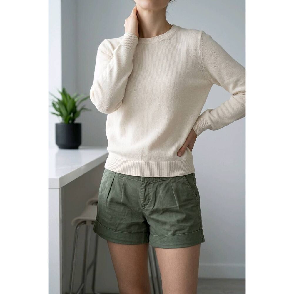 💜Olive Green Pleated Cuffed Shorts Size 6